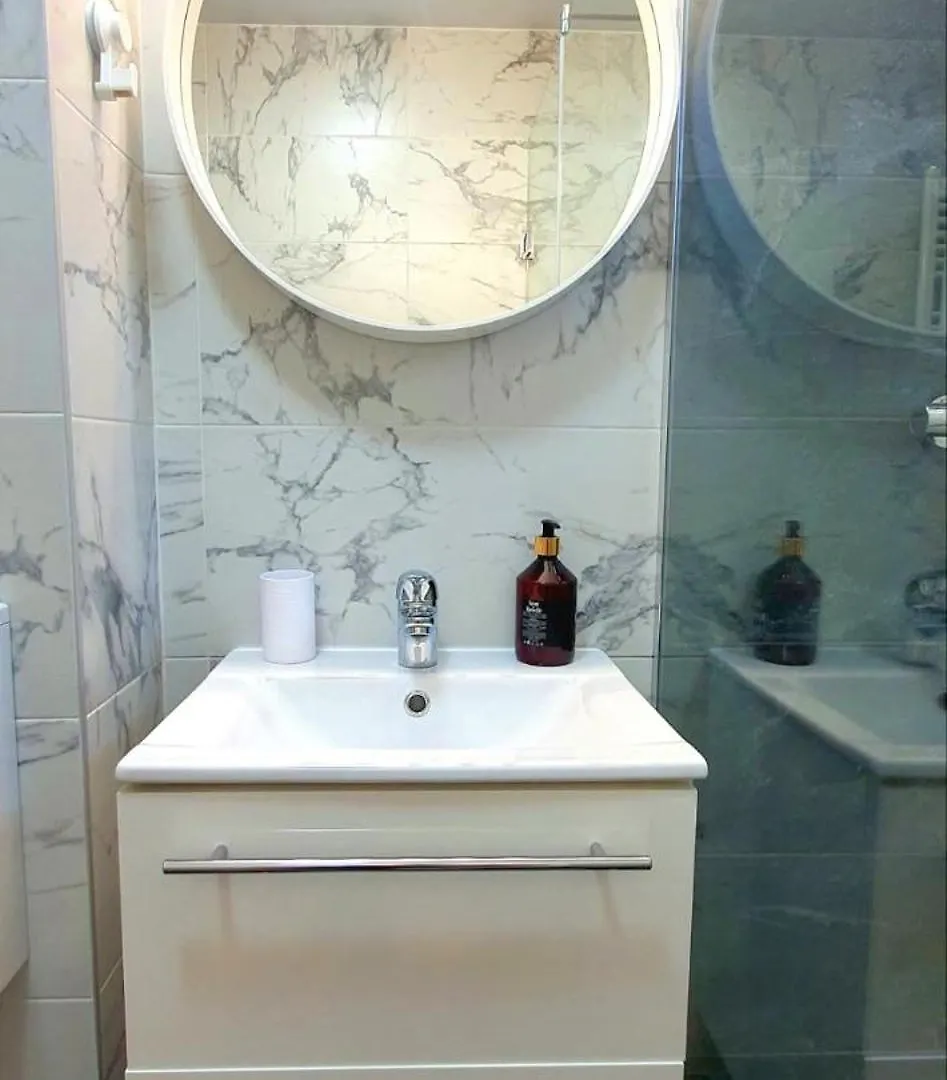 D&C Studio Ii/Self-Check-In Bucharest 0*,  Romania